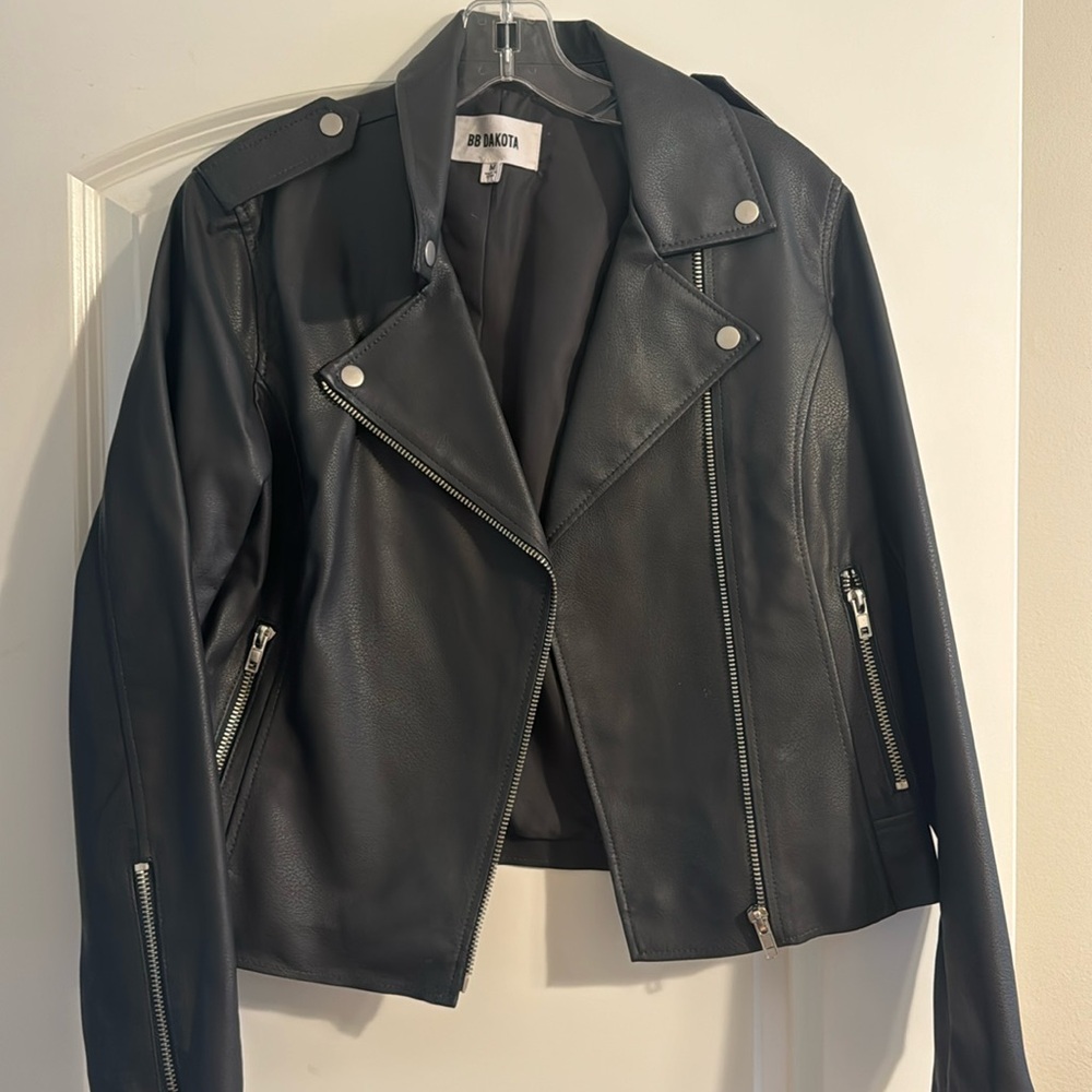 BB Dakota Gray Jacket sz Med